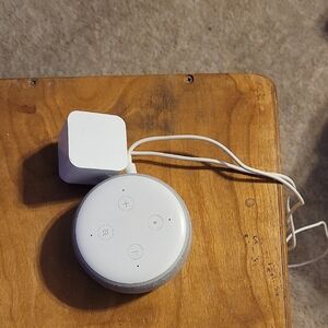 Amazon Echo Dot White